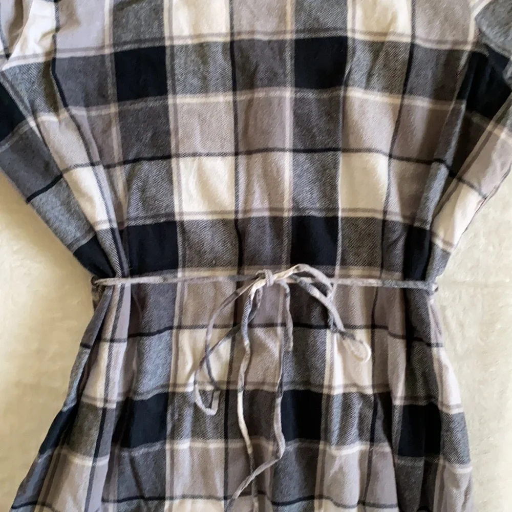 Size 2X - Picture 3 of 4